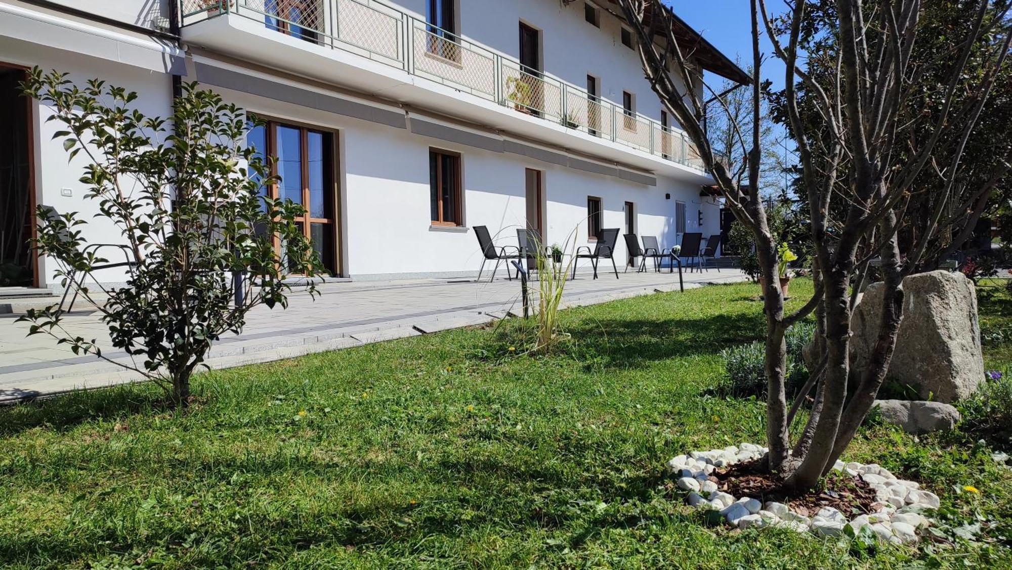 Nautica Tarello - Casa Ena Beb Acomodação com café da manhã Viverone Exterior foto